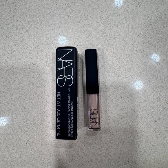 NWT NARS Radiant Creamy Concealer – Cannelle Light 2.75 – Travel Mini - Picture 4 of 6